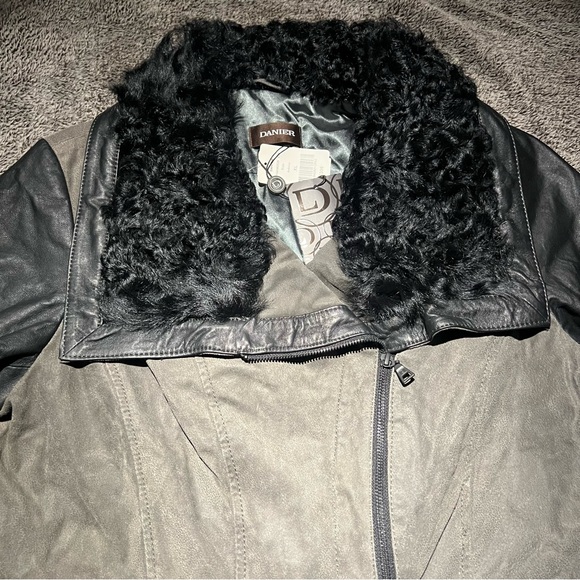 BNWT Danier black n grey suede jacket - Picture 3 of 8